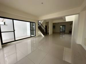 家立-玉井全新大地坪三車.